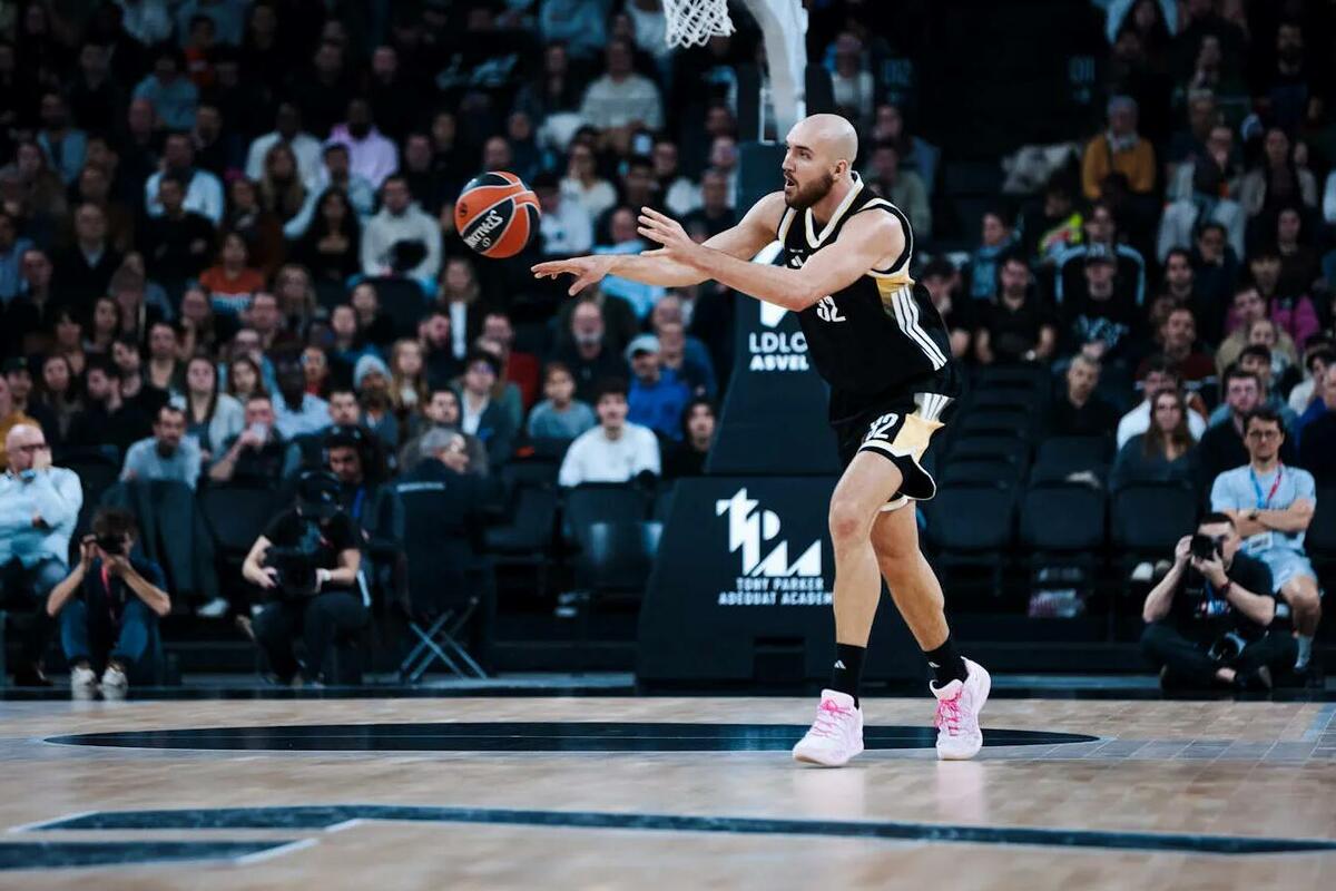 Bastijen Votije briljira: MVP 18. kola Evrolige