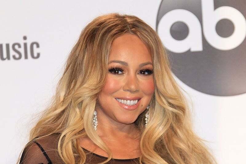 Maraja Keri dobija povraćaj troškova nakon odbačene tužbe za božićni hit