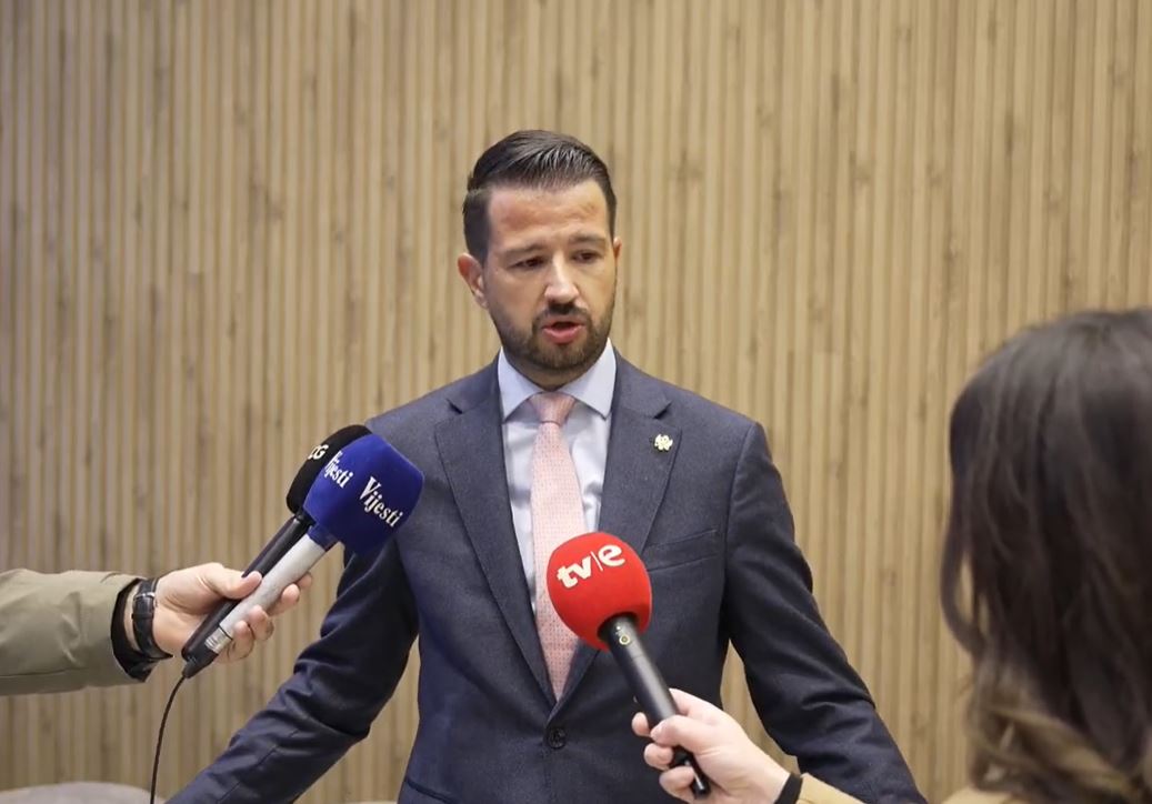 Milatović potpisao ukaze o 26 novih zakona: Važne promjene za Crnu Goru