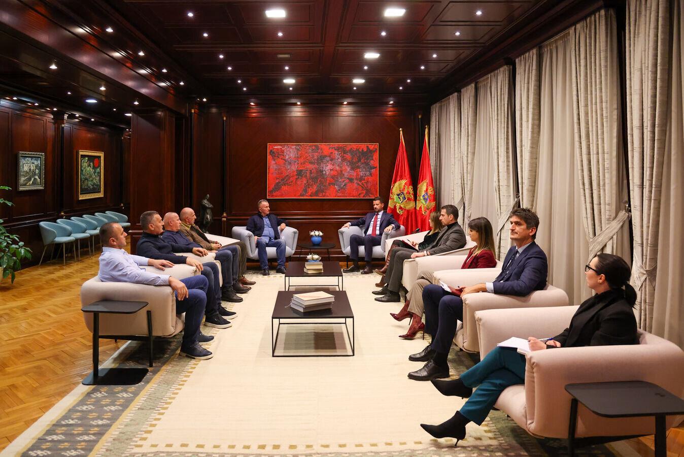 Milatović zakazao sastanak za rješavanje pitanja kolektora u Botunu