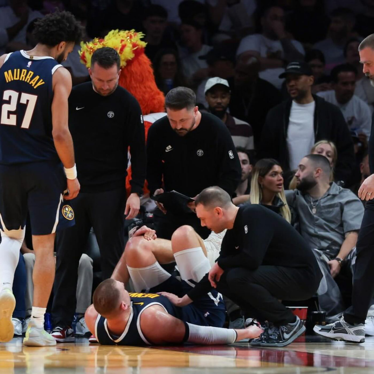 Nikola Jokić povrijedio koljeno na utakmici protiv Majamija