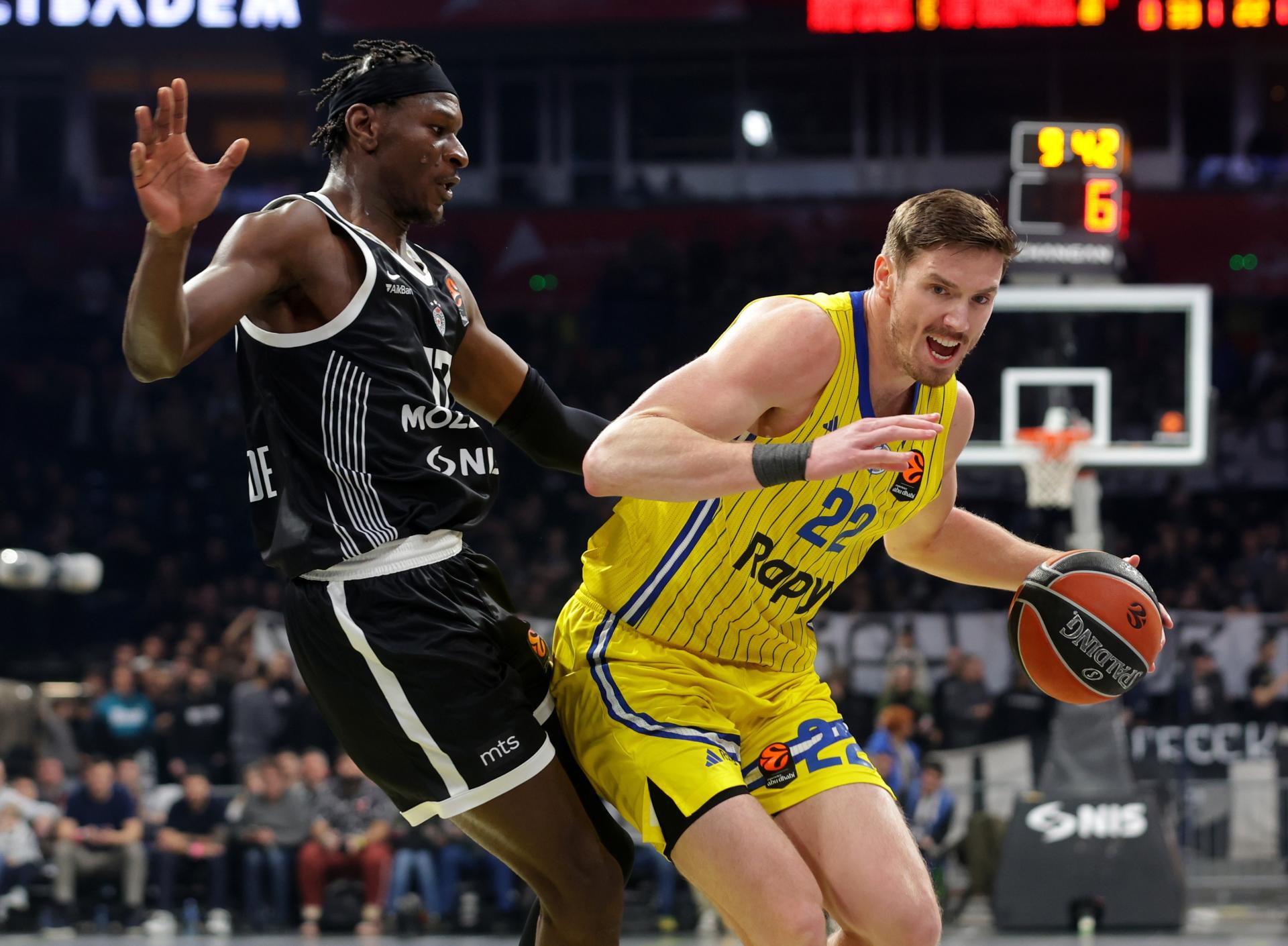 Partizan doživio novi poraz: Makabi slavio u Beogradskoj areni