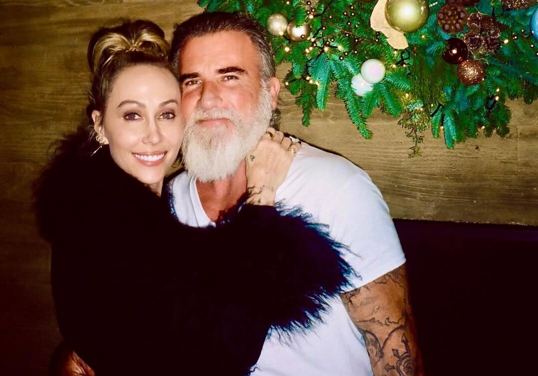 Proširenje porodice Majli Sajrus: Tiš otkrila planove za praznike