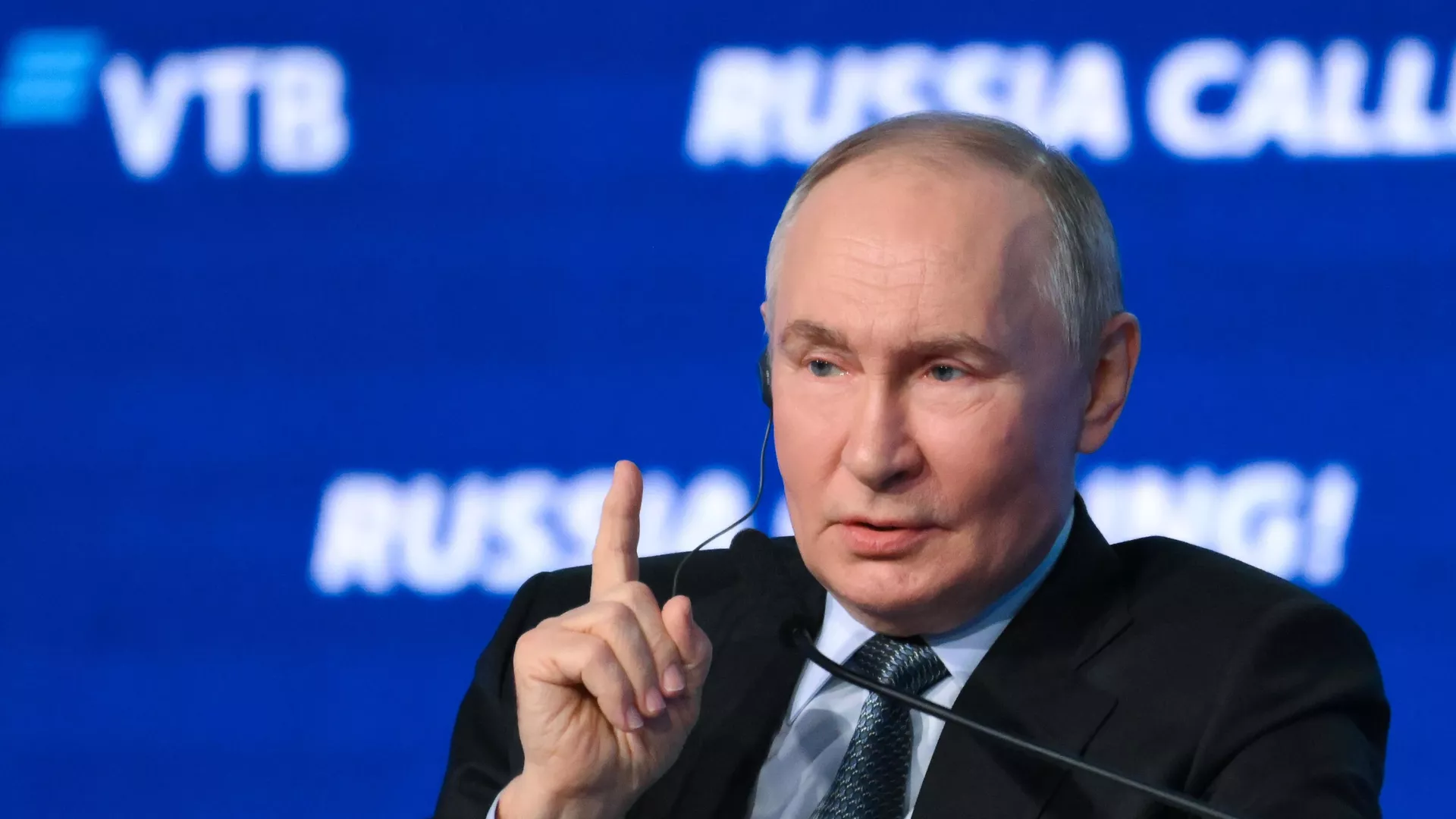 Putin poručuje: Rusija se razvija uprkos izazovima