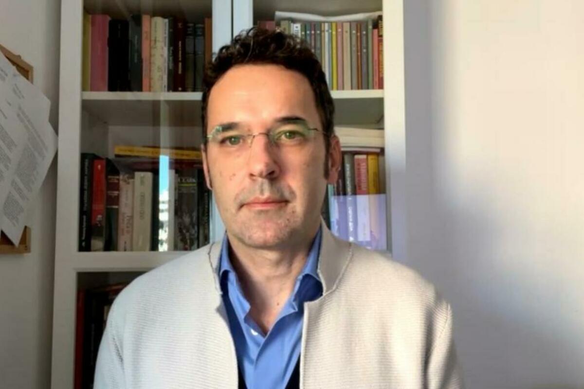 Srbija na raskrsnici: Da li Vučić završava ono što je Koštunica započeo?