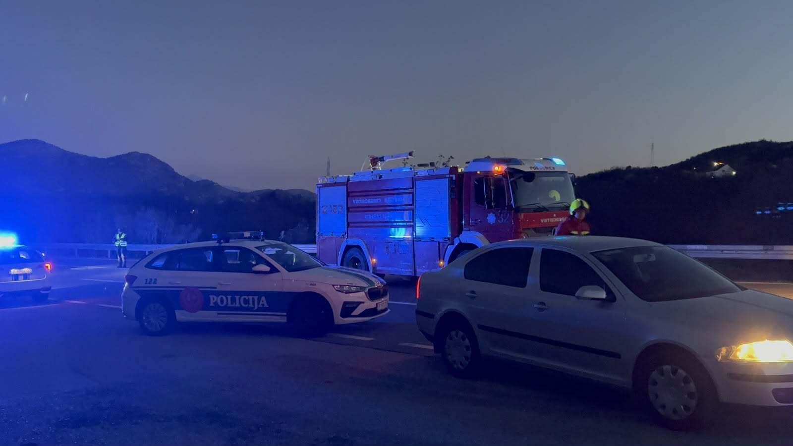 Teška saobraćajna nesreća na putu Podgorica–Cetinje: Četiri osobe povrijeđene