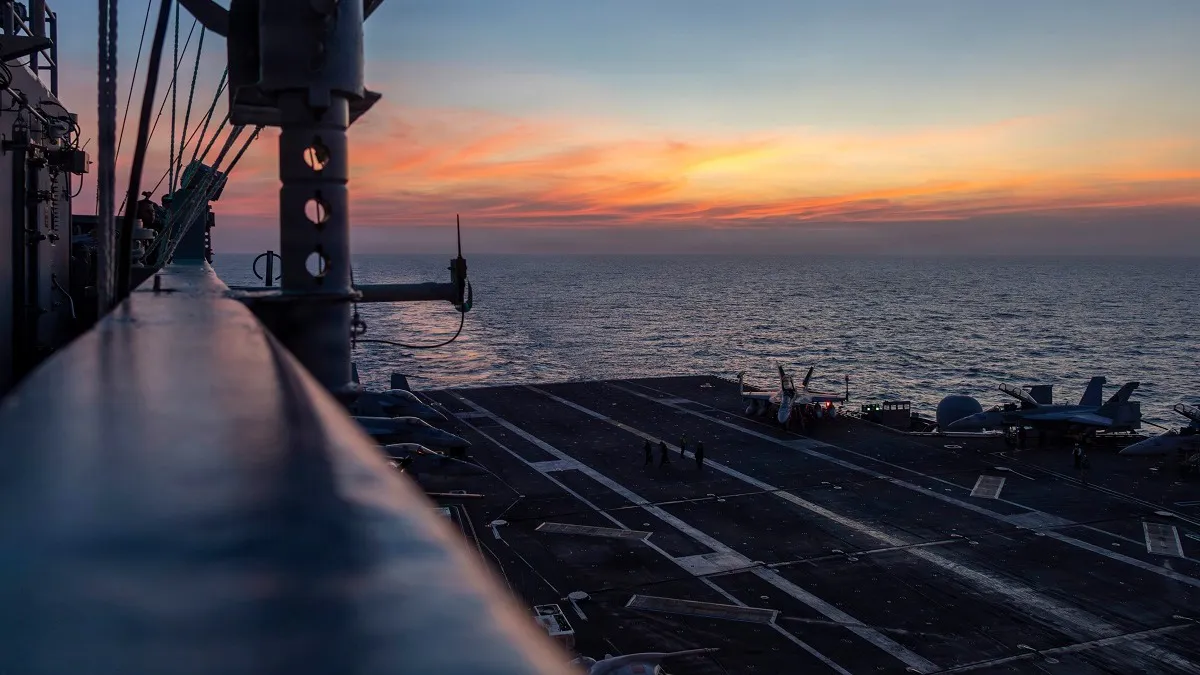 Američki nosač aviona Abraham Linkoln stigao u vode Bliskog istoka