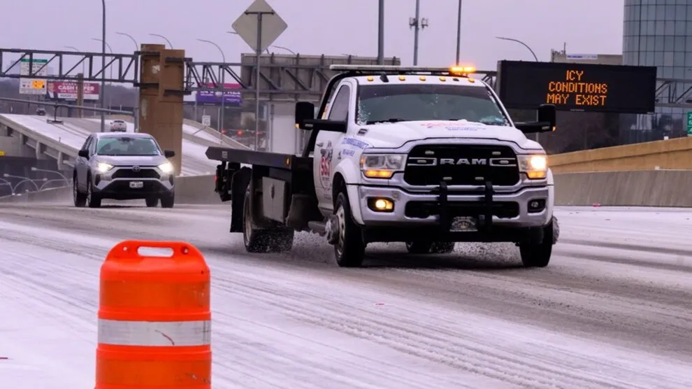 Amerika očekuje istorijsku zimsku oluju: Otkazane hiljade letova