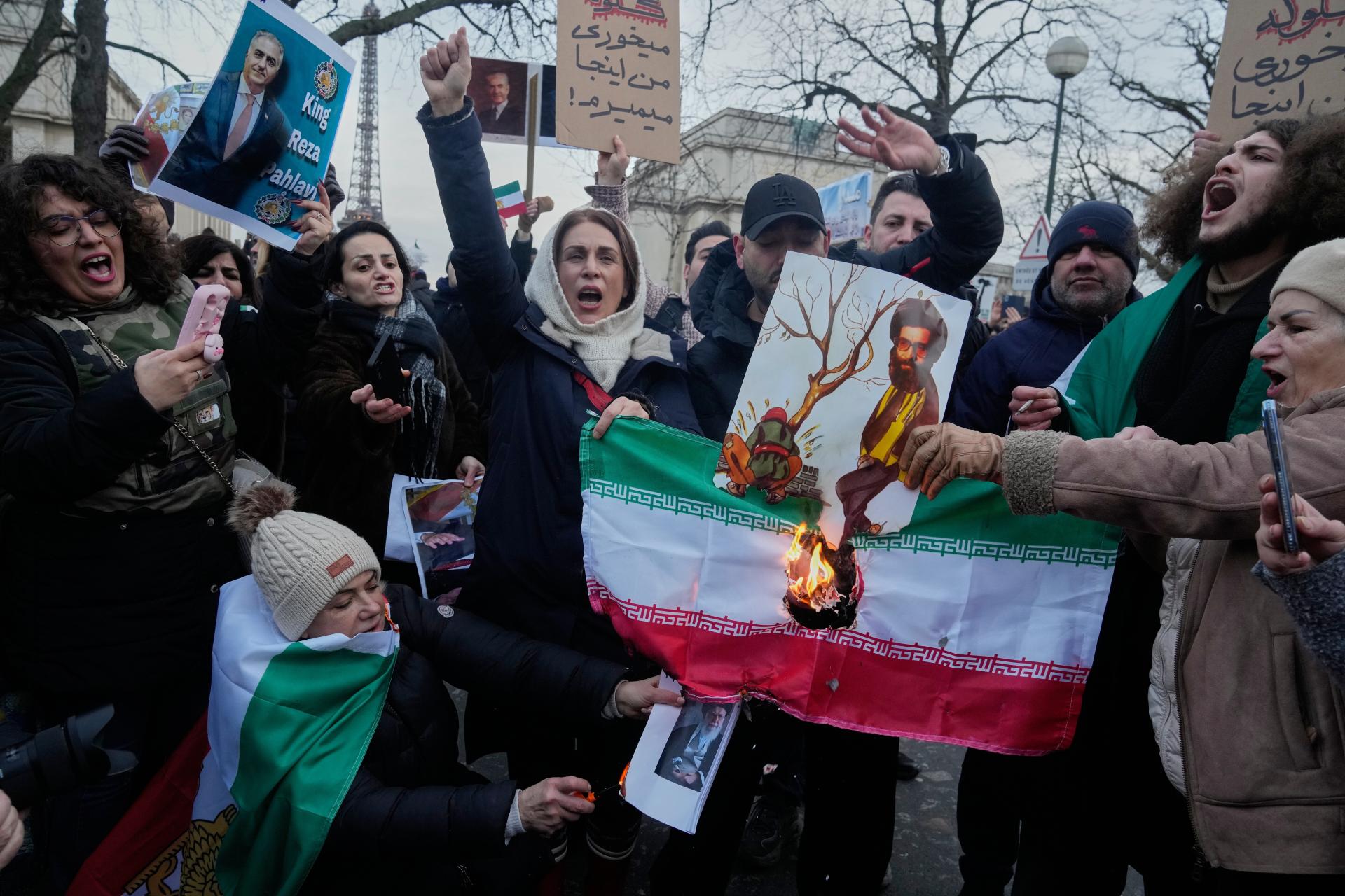 Amnesti poziva Iran da spasi život 19-godišnjeg demonstranta