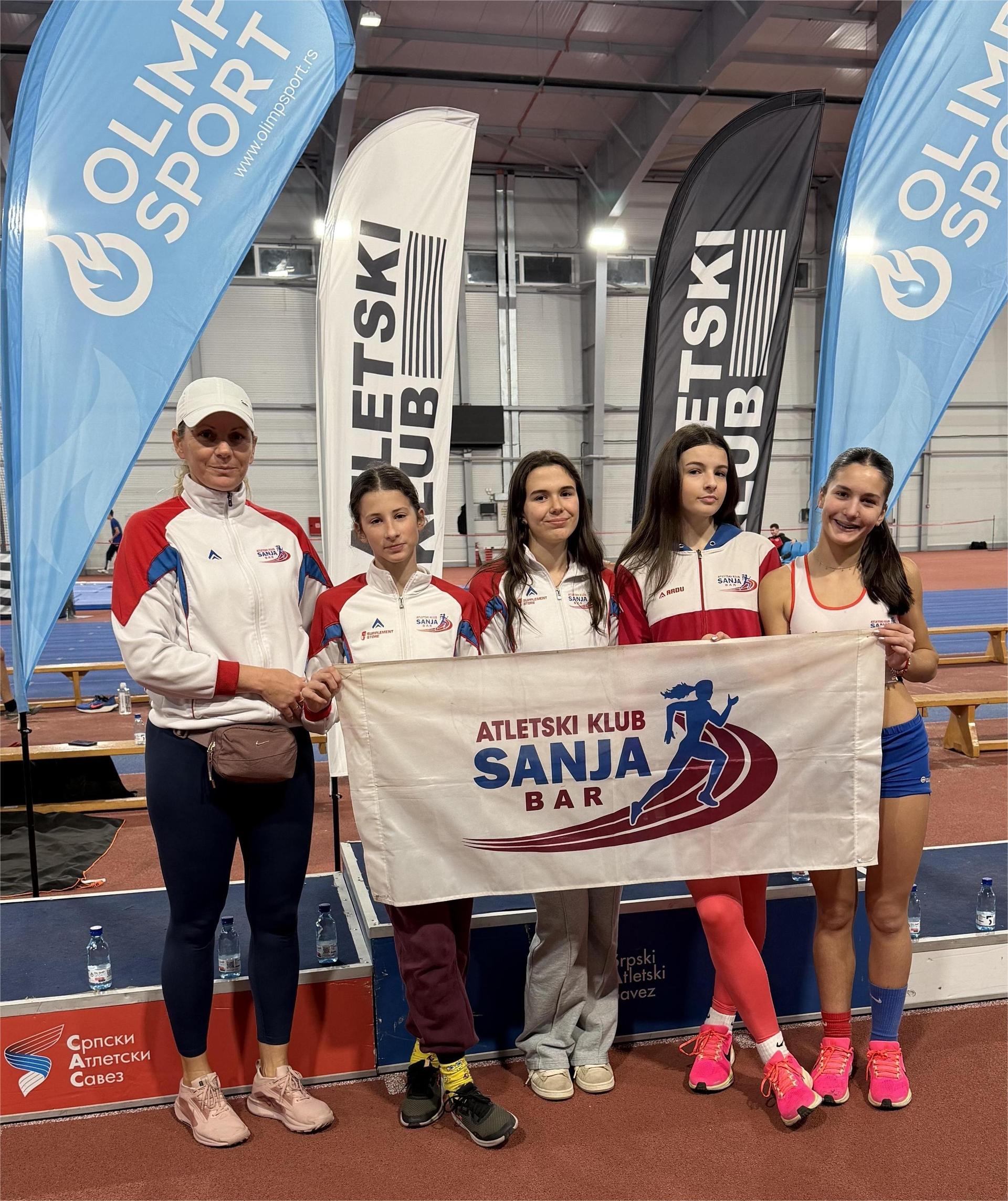 Baranke briljirale u Beogradu: Pet medalja i osam rekorda