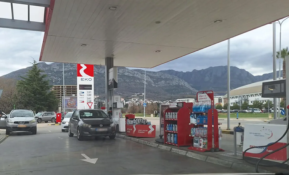 Blokada Luke Bar traje, goriva za sad ima dovoljno