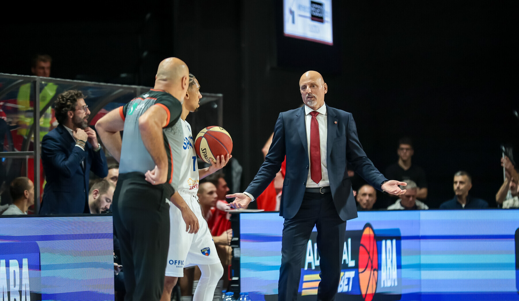 Crvena zvezda osvaja Istanbul: Trener Obradović najavljuje borbu za vrh Evrolige