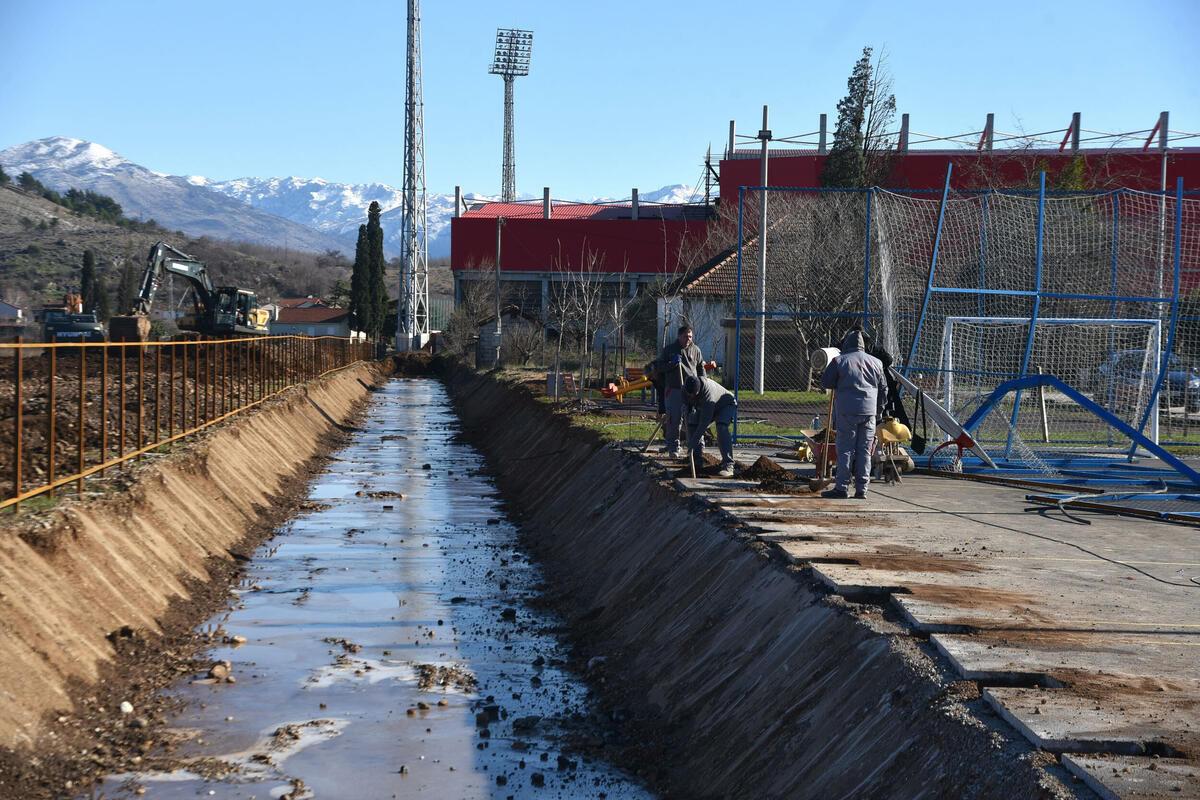 Demontaža reflektora na DG areni mogla bi se odužiti