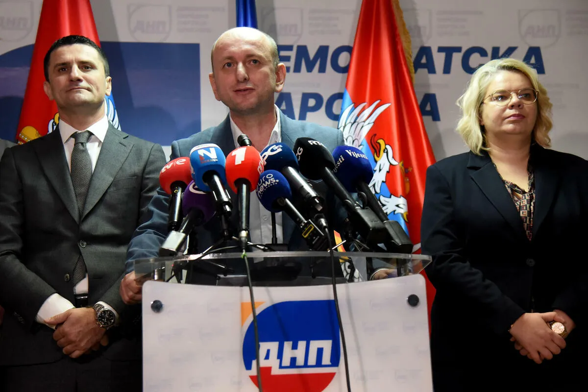 DNP napustio Spajićevu vladu, ali zadržava funkcije "po dubini"