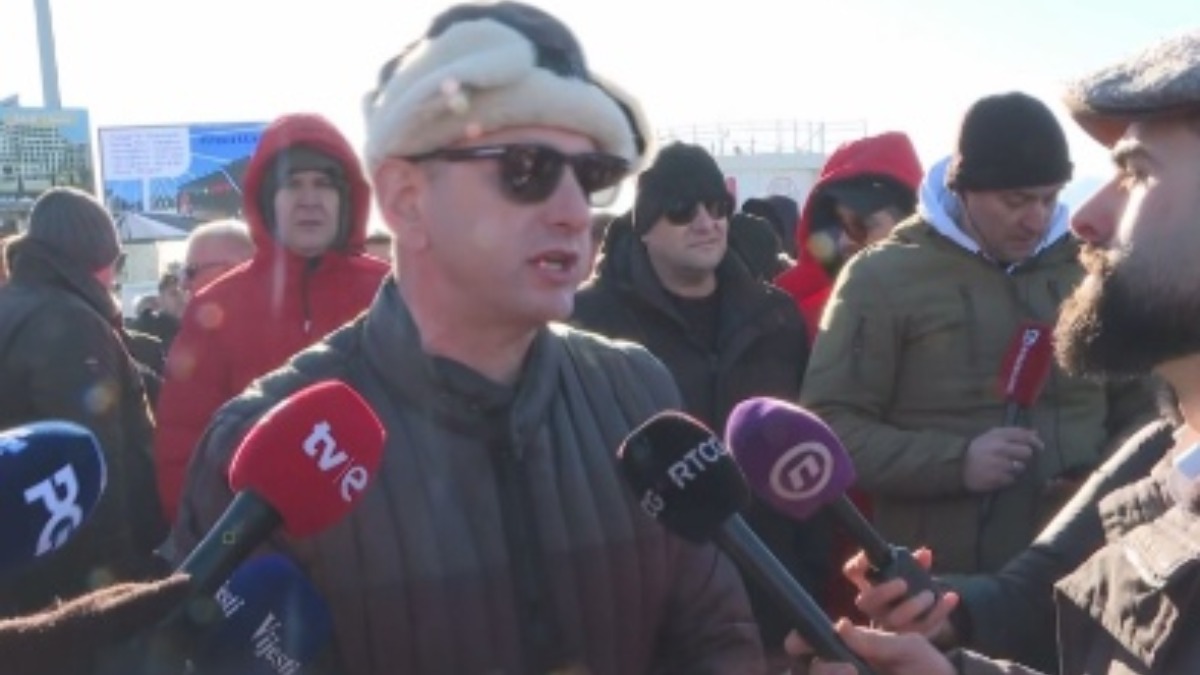 DNP pred važnom odlukom: Napustiti vlast ili ostati?