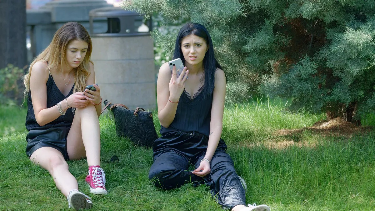 Francuski parlament usvojio zakon o zabrani društvenih mreža za mlađe od 15 godina