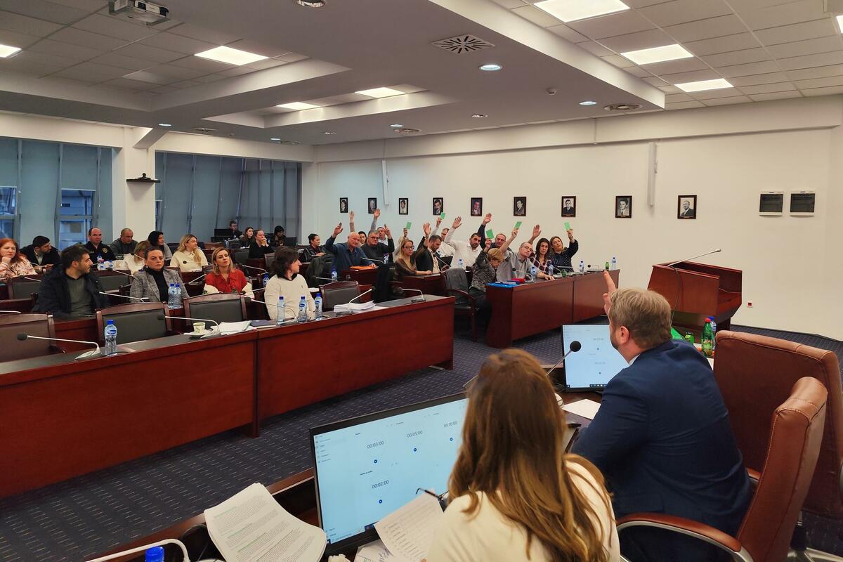 Haos u Tivtu: Budžet usvojen uz velike tenzije među odbornicima