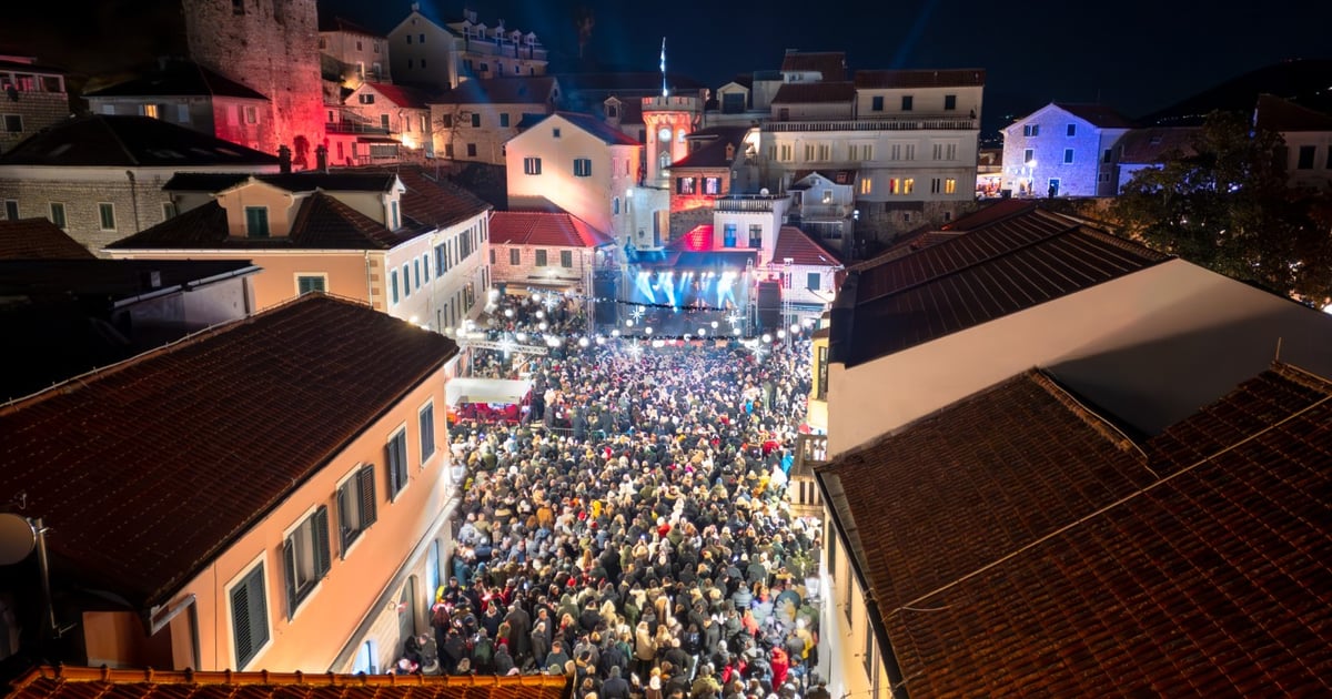 Herceg Novi dočekao 2026. godinu uz vatromet i muzičke zvijezde