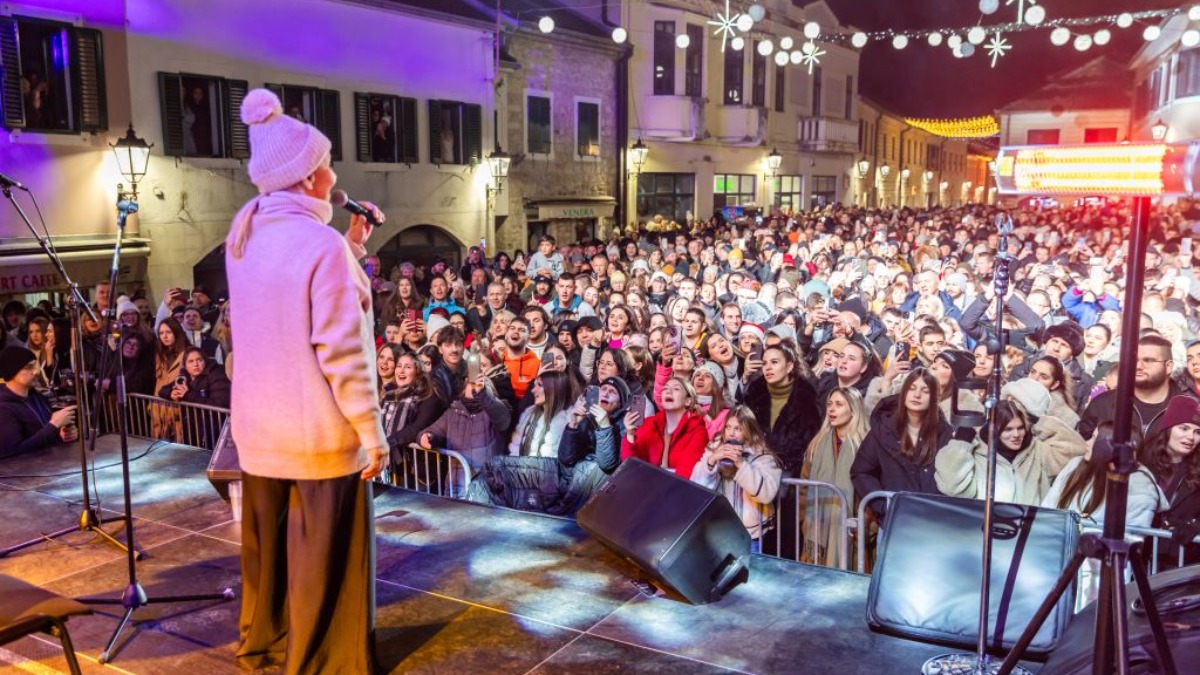 Herceg Novi slavi uz zvuke poznatih muzičara