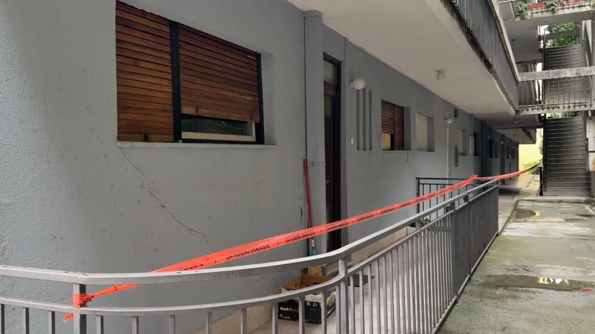 Inspekcija zapečatila i naredila rušenje dijela 'Plave zgrade' u Herceg Novom