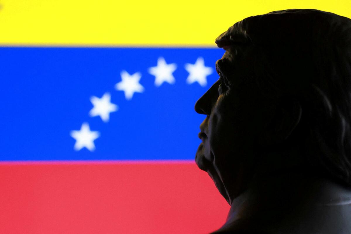 Između Hondurasa i Venezuele: Sličnosti i razlike vlasti