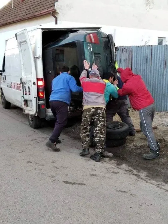 Kad se male ruke slože, sve se može