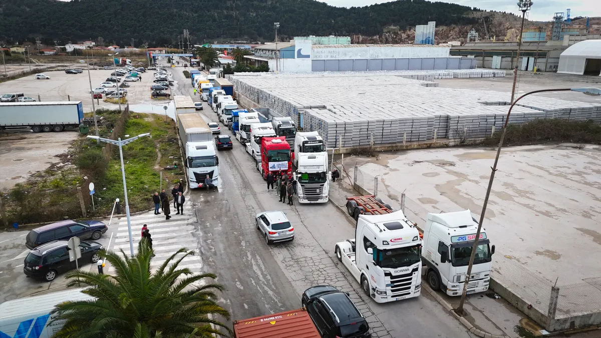 Kamiondžije nastavljaju blokadu granica zbog neispunjenih zahtjeva