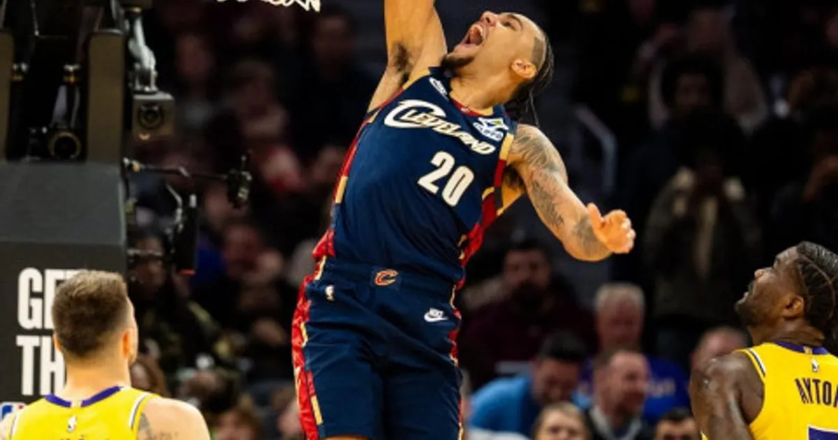 Klivlend savladao Lejkerse, Vučević sjajan u porazu Čikaga