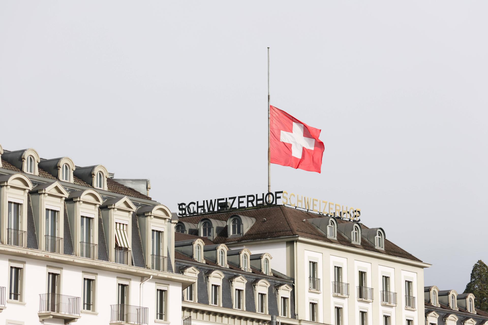 Komemoracija žrtvama požara u Švajcarskoj: Sjećanje i podrška preživjelima