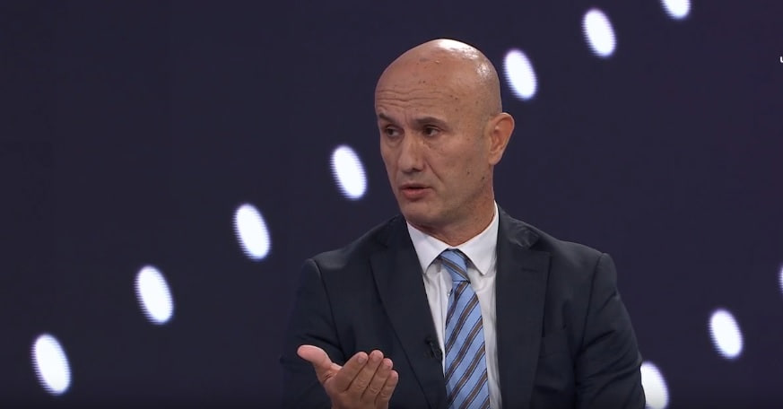 Lakoćeva izjava izazvala kontroverzu: Jezik i identitet u fokusu