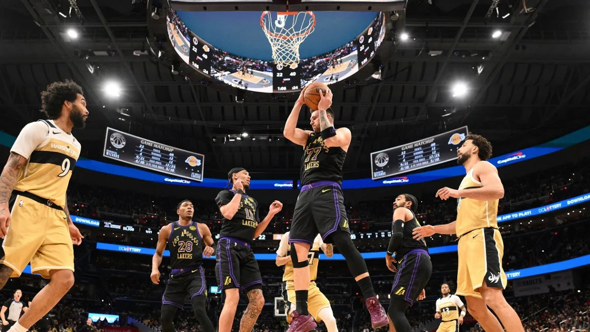 Lejkersi ubjedljivi protiv Vizardsa, Dončić sa tripl-dabl učinkom