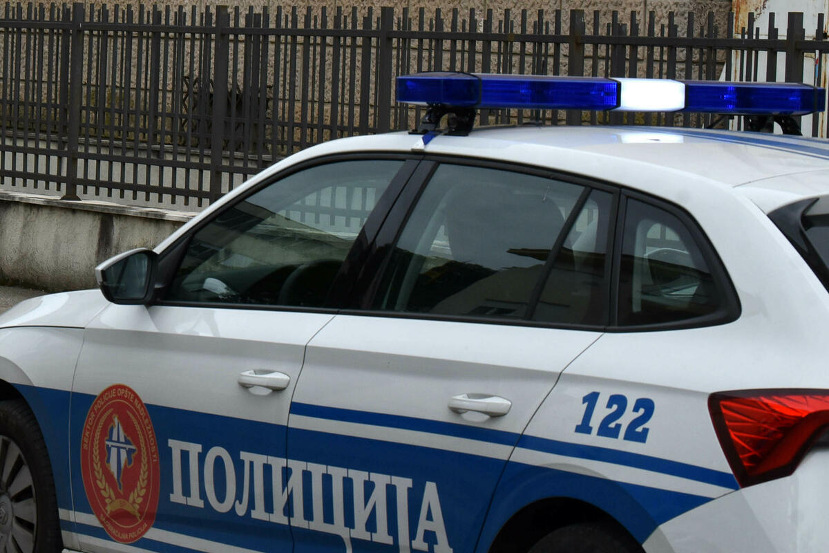 Maloljetnici uhvaćeni u krađi vozila u Plavu