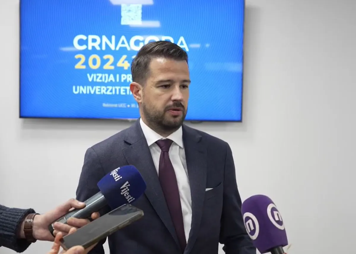 Milatović: Pitanje jezika legitimno, Vlada ne smije bježati od odgovornosti