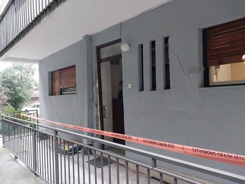 Ministarstvo insistira na privremenom iseljenju stanara iz 'plave zgrade'