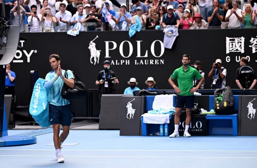 Muzetijev san prekinut povredom, Đoković u polufinalu sa 0:2