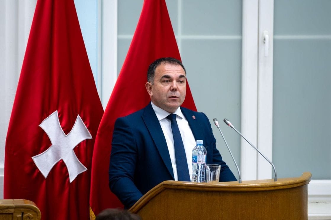 Nikola Đurašković ponovo na čelu trke za gradonačelnika Cetinja