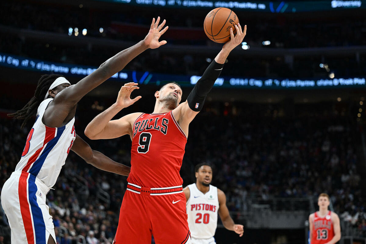 Nikola Vučević ponovo briljira, ali Čikago doživljava poraz od Detroita