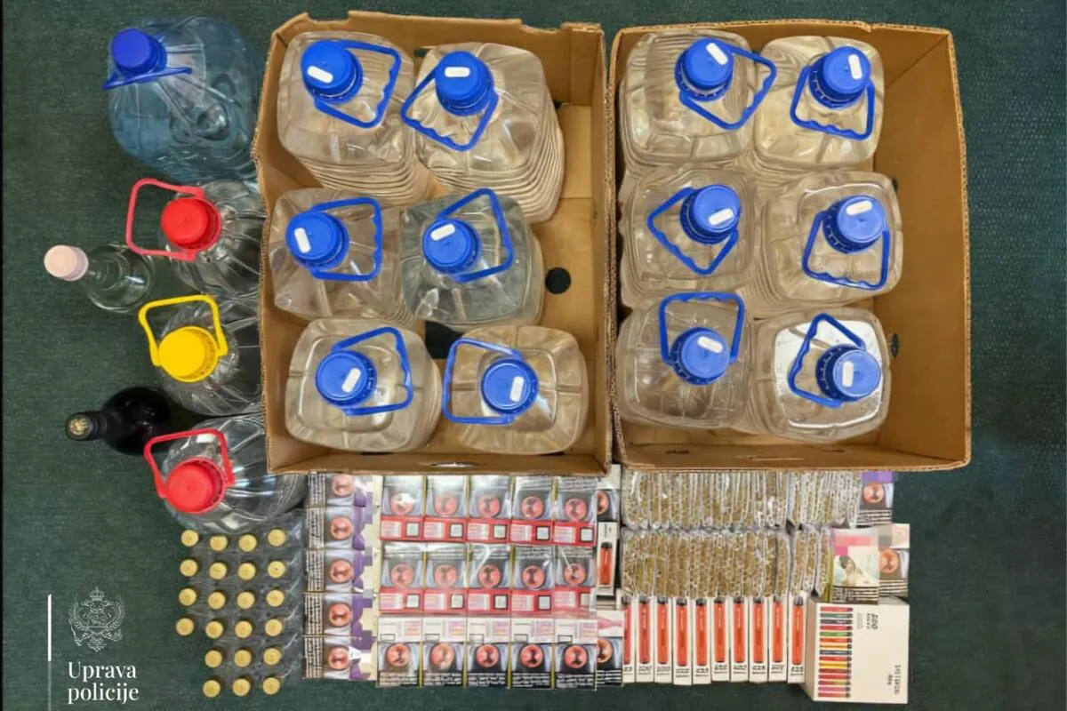 Nikšić: Zaplijenjeno oko 900 duvanskih proizvoda i 79 litara alkohola