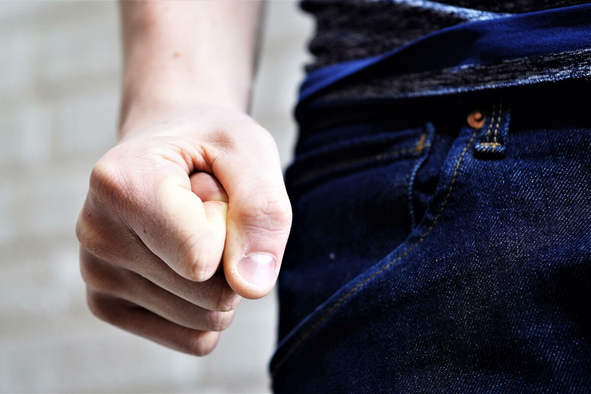 Nikšićanin uhvaćen nakon nasilnog incidenta i oštećenja vozila