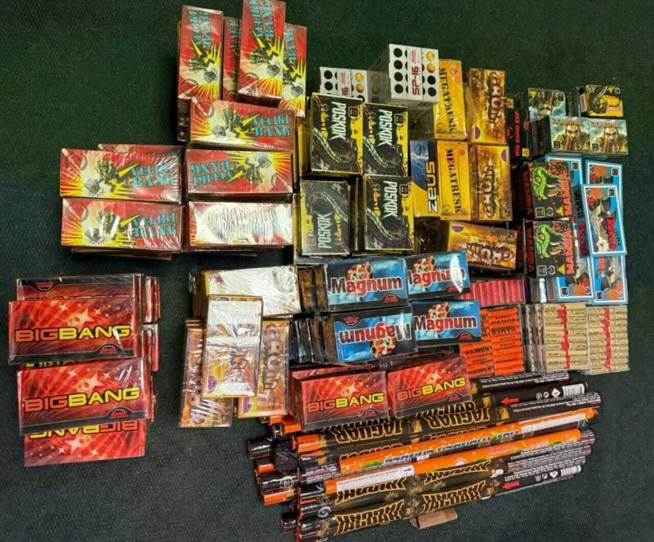 Nikšićka policija oduzela više od 7.000 petardi i vatrometa