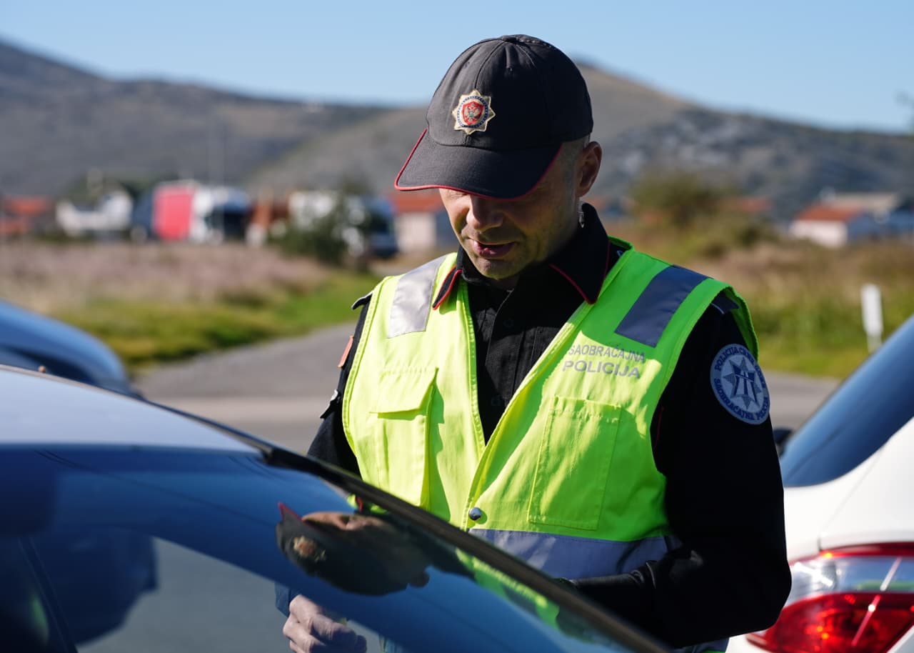 Nikšićka policija pojačava mjere protiv vožnje pod dejstvom alkohola i droga