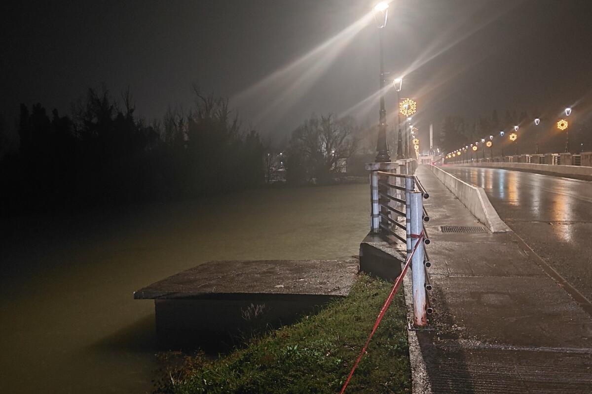 Obilne padavine uzrokovale haos u Crnoj Gori: Zatvoreni putevi i ugrožene kuće