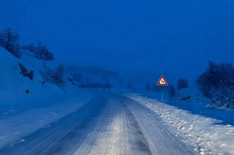 Obustava saobraćaja na putu Plužine-Šćepan Polje zbog snijega