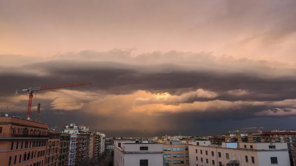 Oluja u Italiji izazvala klizišta i poplave, evakuisano oko 1.000 ljudi