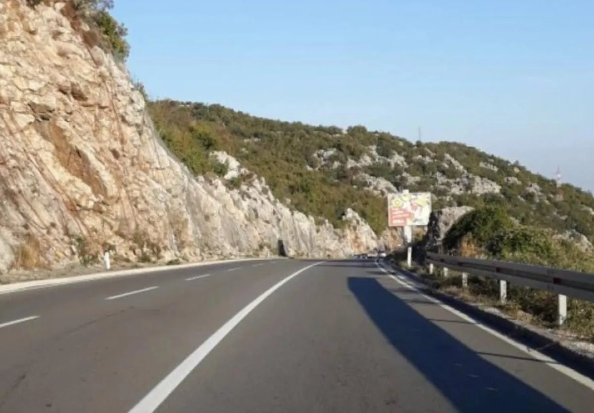 Oprez: U Crnoj Gori učestali odroni i radovi usporavaju saobraćaj