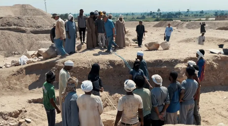 Otkriće grobnice kraljice Nefertiti je blizu, tvrdi dr Zahija Havas