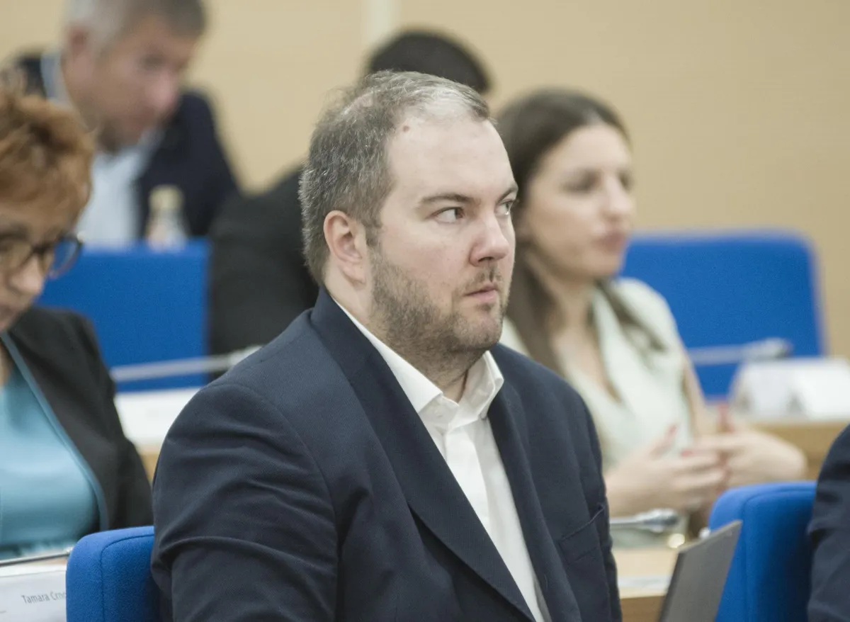 PES predlaže unapređenje odluke o subvenciji produženog boravka