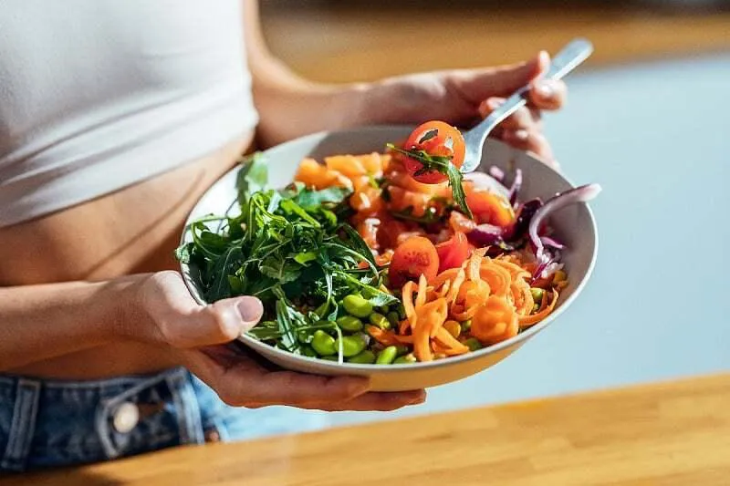 Pet prehrambenih navika važnijih od broja kalorija Pet prehrambenih navika važnijih od broja kalorija