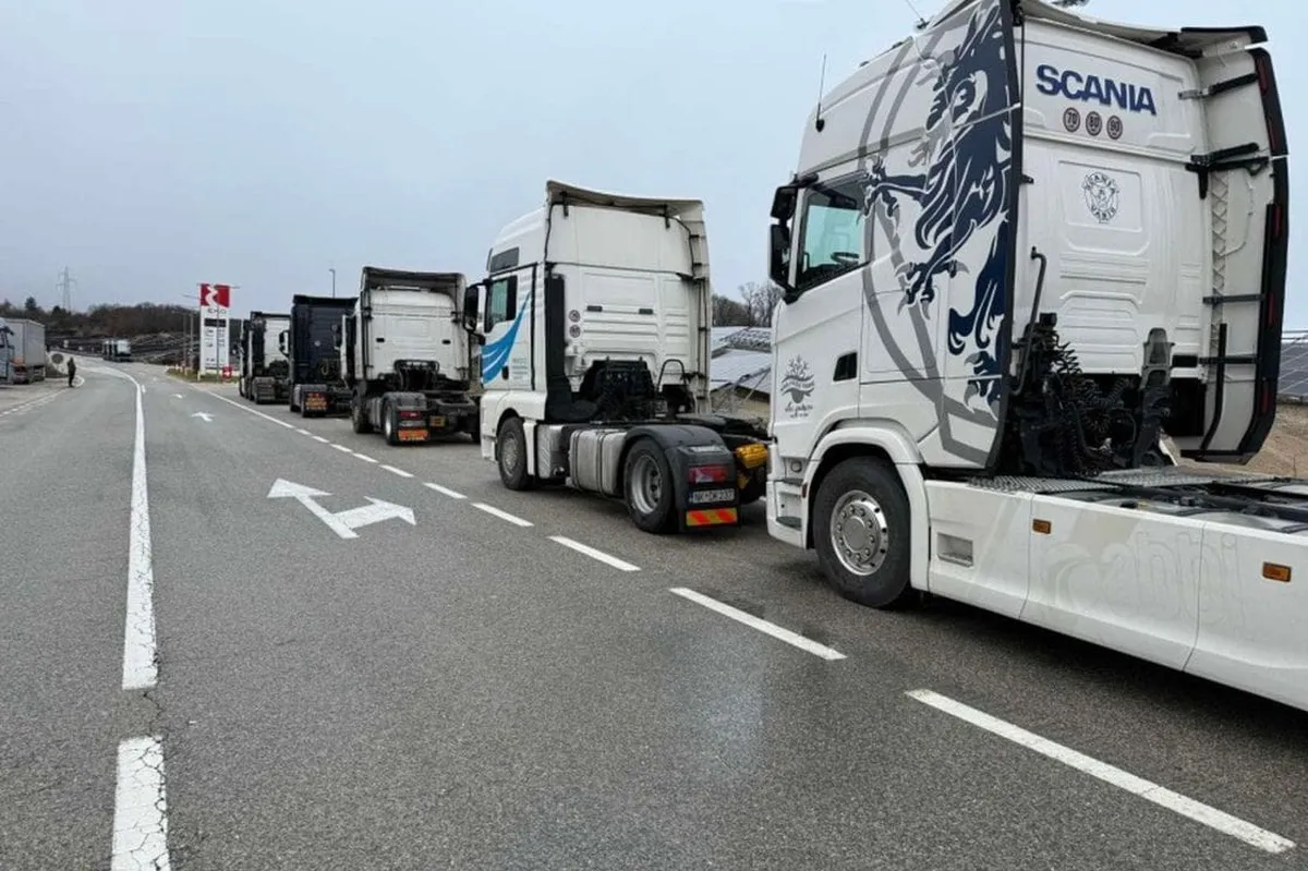 Počela granična blokada teretnog saobraćaja, Šljivančanin poziva Vladu na razgovor