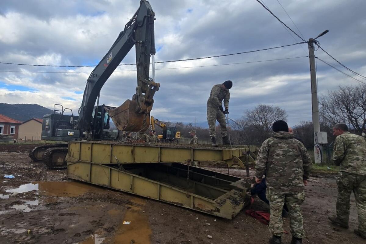 Počeli radovi na izgradnji pontonskog mosta u Donjoj Gorici